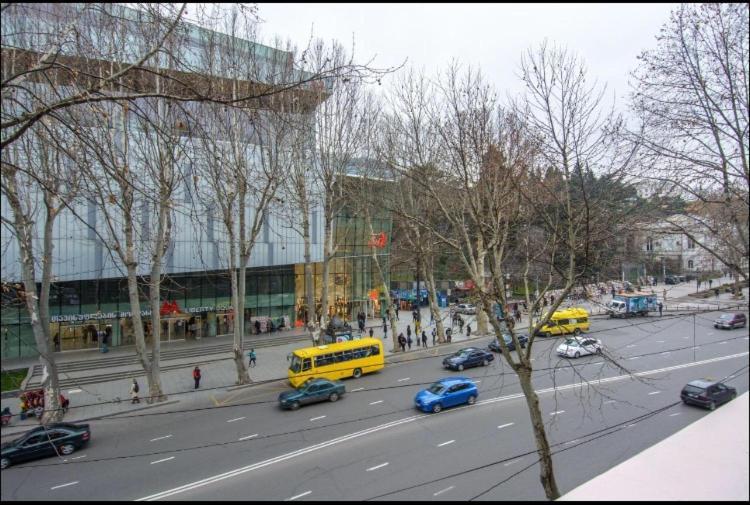 Rustaveli Apartment City Centre Tbilisi Exterior foto